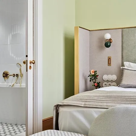 Altus Palace - Destigo Szálloda