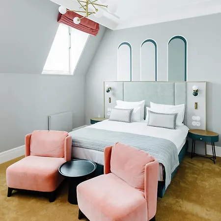 Altus Palace - Destigo Отель Вроцлав