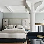 מלון Altus Palace - Destigo 5*