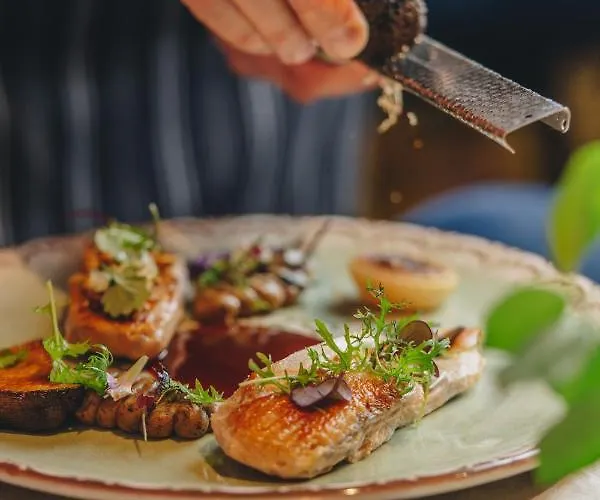 Altus Palace - Destigo