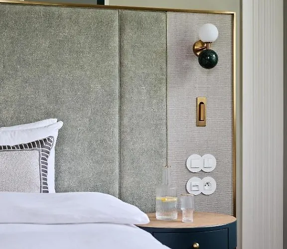 Altus Palace - Destigo