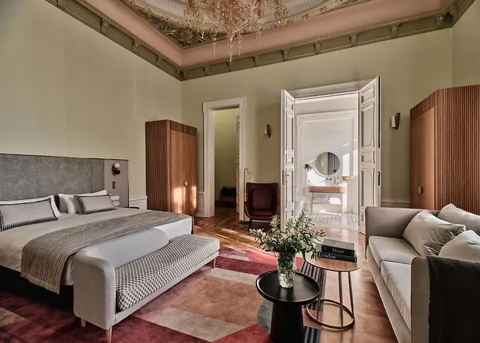 Отель Altus Palace - Destigo