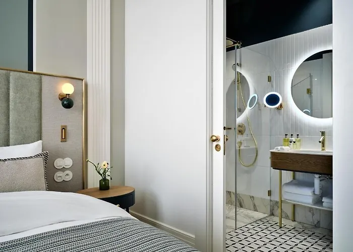 Altus Palace - Destigo Hotel Breslavia