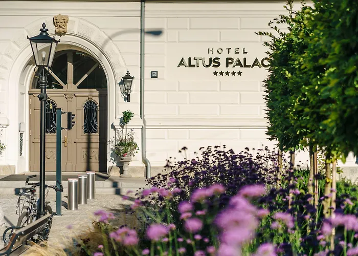 Altus Palace - Destigo Hotel Breslavia