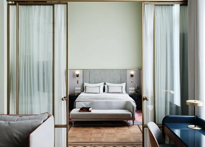 Altus Palace - Destigo Вроцлав