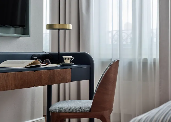 Altus Palace - Destigo Вроцлав