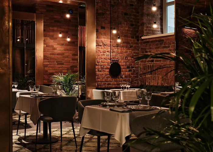 Altus Palace - Destigo فندق